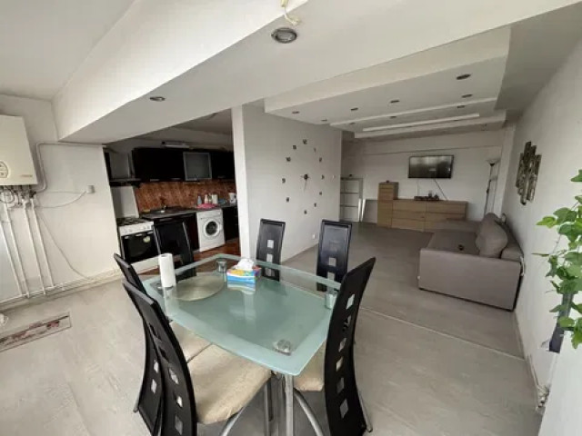 Central apartament  63 mp , 2 camere,  decomandat , de inchiriat,  (Hala Centrala) 162819