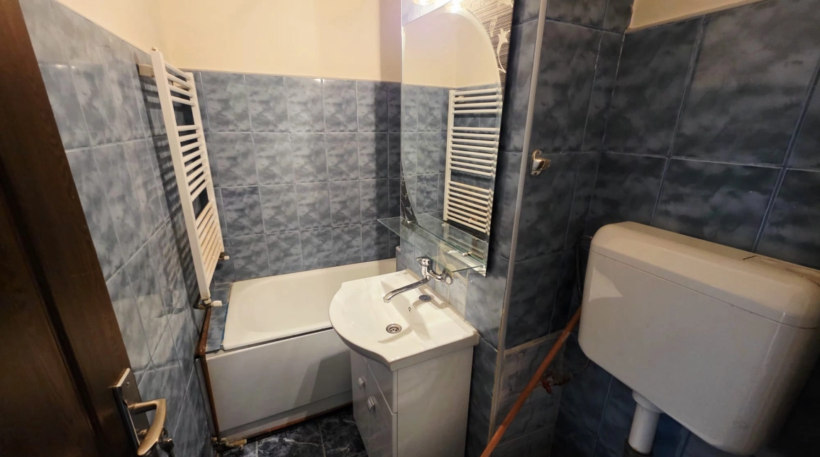 Oferta Mircea cel Batran apartament 42 mp , 2 camere, semidecomandat, de vanzare,  BRD imagine 1