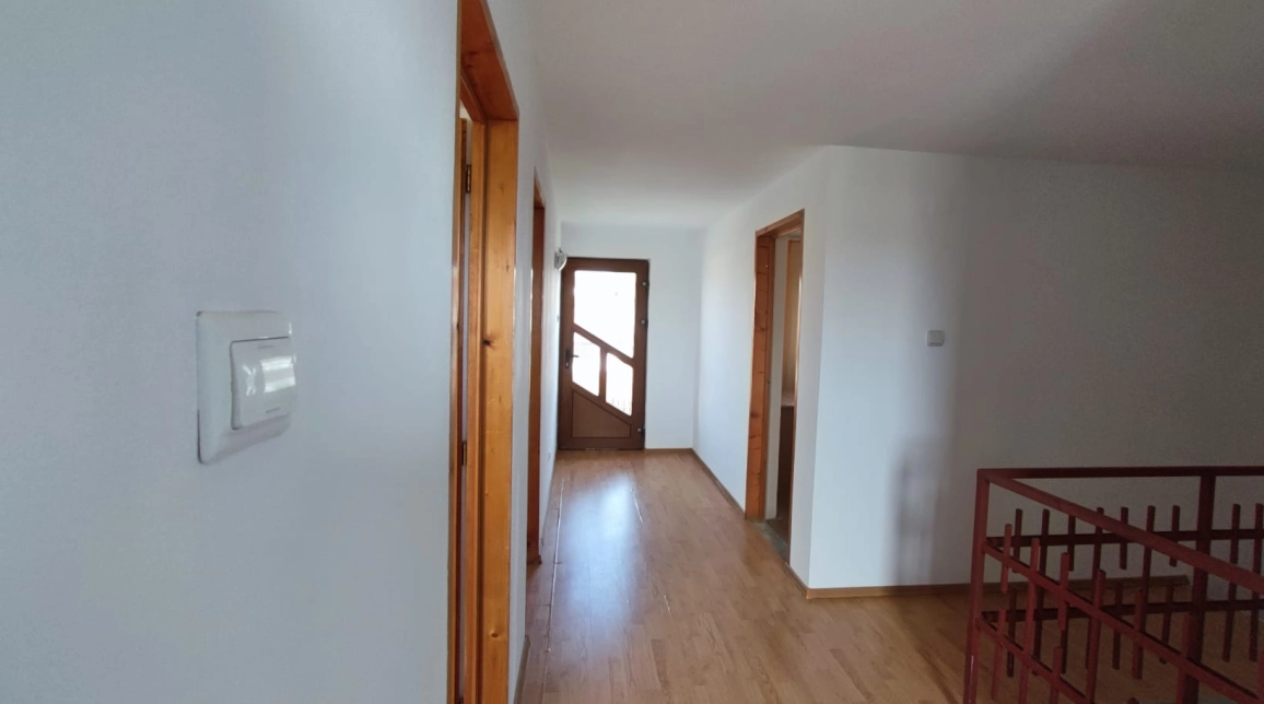 Oferta Casa, 5 camere, 180 mp , Miroslava, de vanzare,  Primaria Miroslava imagine 1