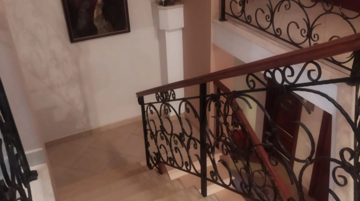 Oferta De vanzare casa, 9 camere, 400 mp , Bucium,  dupa scoala Veronica Micle imagine 13