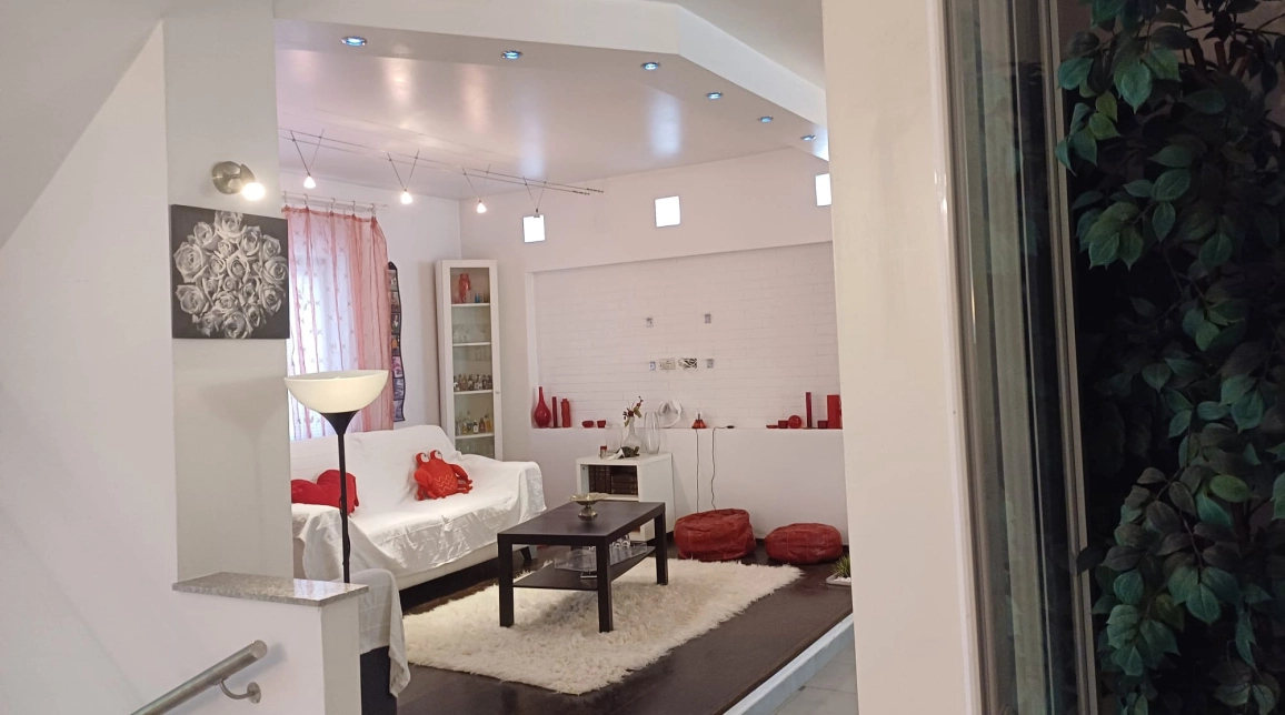 Oferta Casa de vanzare, 4 camere, 299 mp , Breazu,  Rediu  imagine 1