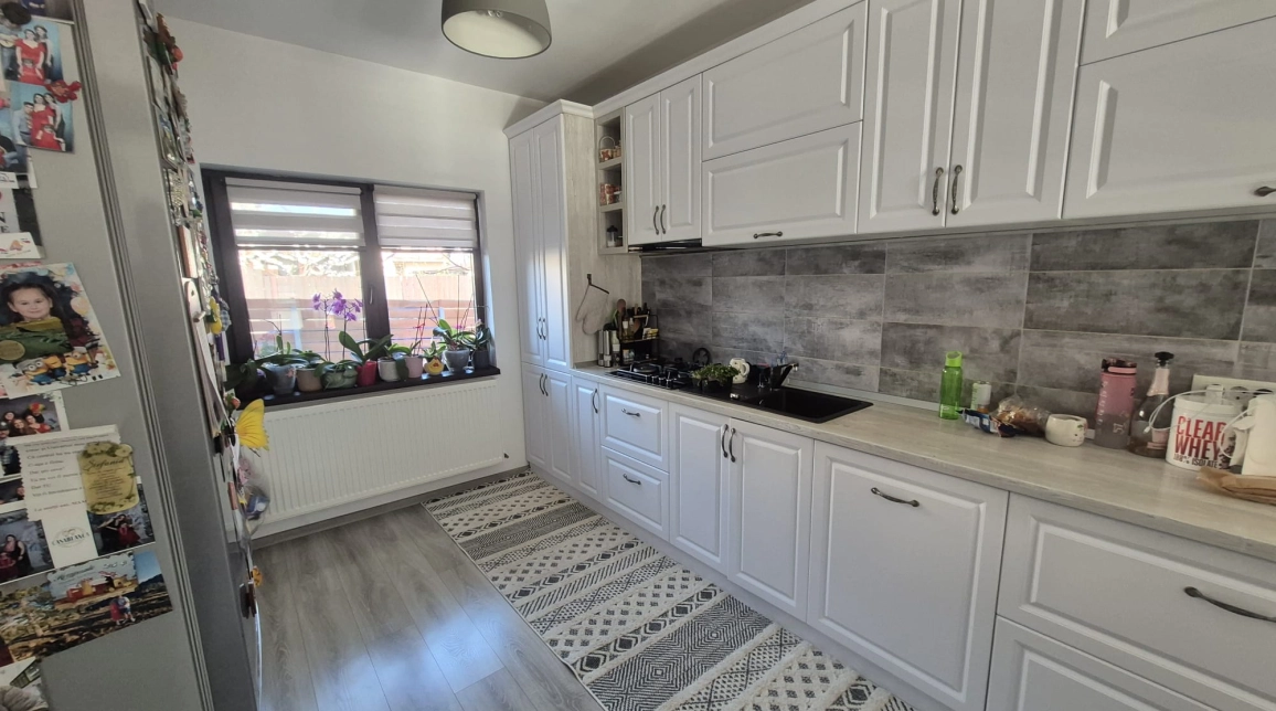 Oferta De vanzare casa, 4 camere, 110 mp , Miroslava,  Transanapet imagine 14
