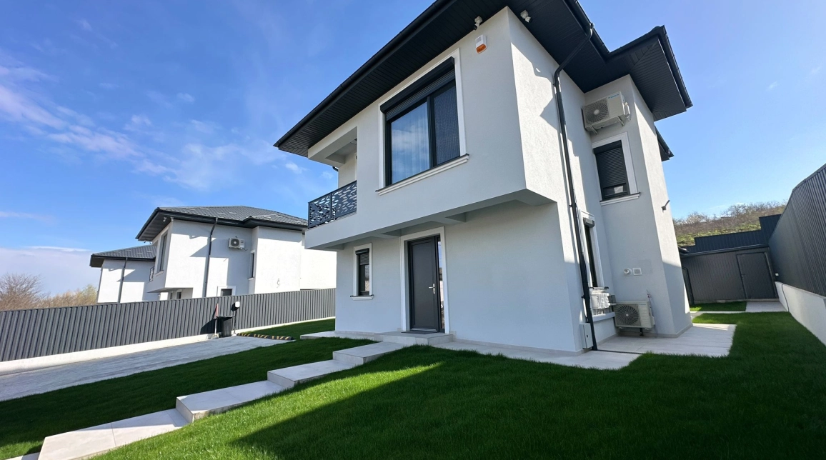 Oferta Casa, 4 camere, 114 mp , Bucium, de vanzare,  Visani - strada principala imagine 9