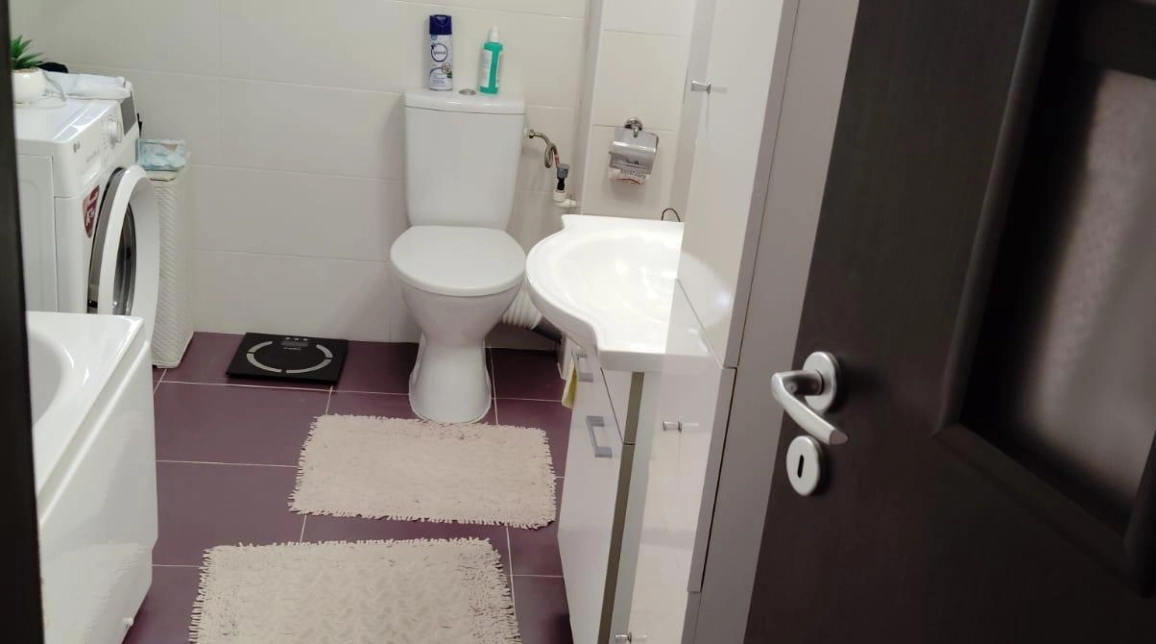 Oferta De vanzare apartament nou, 3 camere, decomandat, 72 mp , Bucium,  Vis a vis de Han Trei Sarmale imagine 7