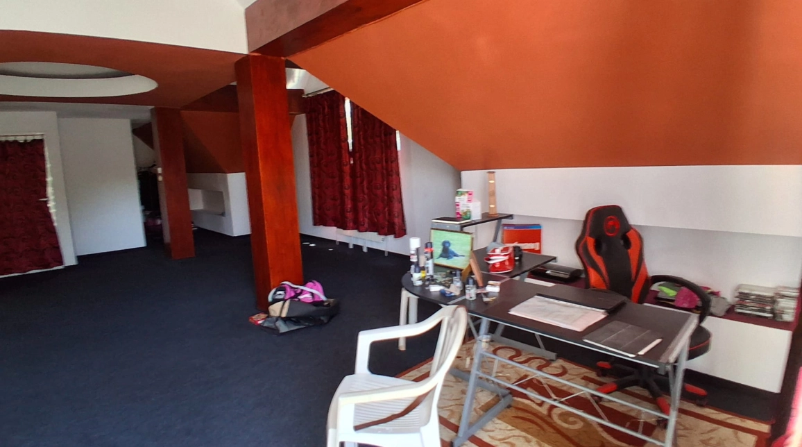 Oferta De vanzare casa, 5 camere, 390 mp , Bucium,   imagine 10