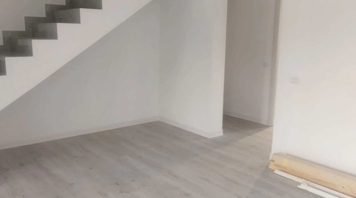Oferta 4 camere, 106 mp , de vanzare casa in zona Valea Adanca,  mai jos de 5 drumuri imagine 5