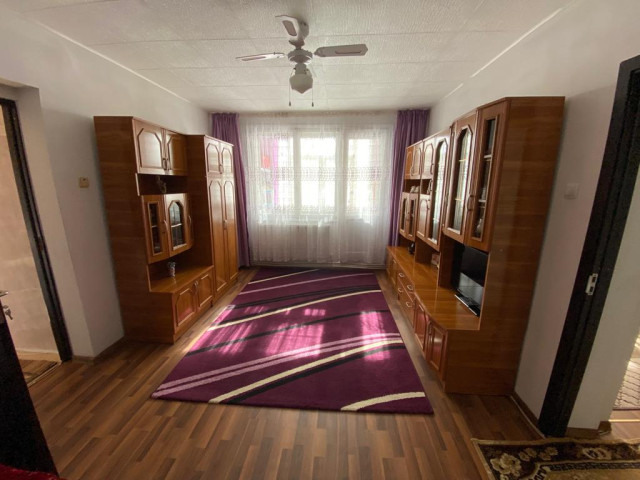 Apartament de vanzare, 3 camere,  semidecomandat ,  61 mp , Podu Ros,  (Universitatea Gheorghe Asachi) 148875