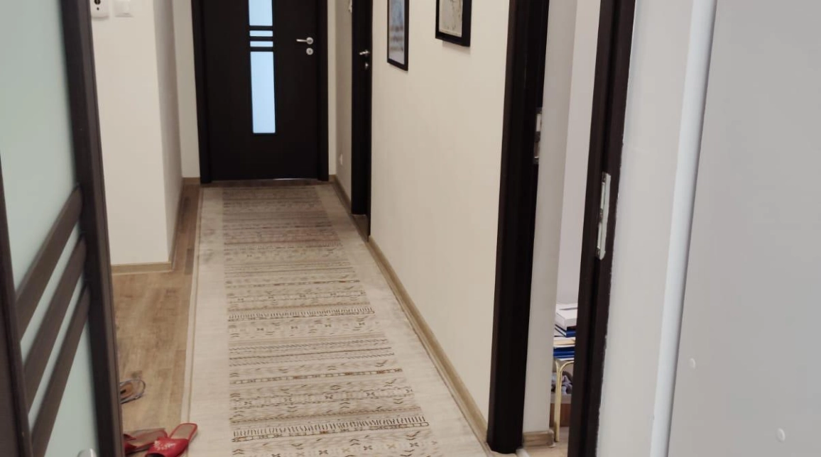 Oferta De vanzare apartament nou, 3 camere, decomandat, 72 mp , Bucium,  Vis a vis de Han Trei Sarmale imagine 4