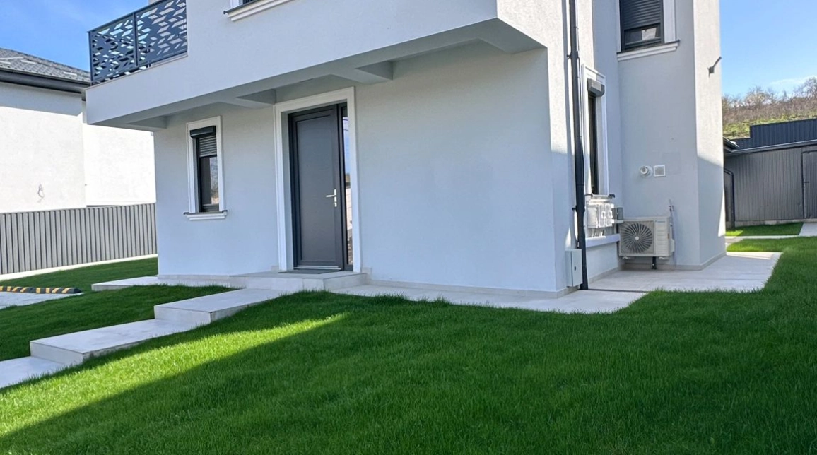 Oferta Casa, 4 camere, 114 mp , Bucium, de vanzare,  Visani - strada principala imagine 12