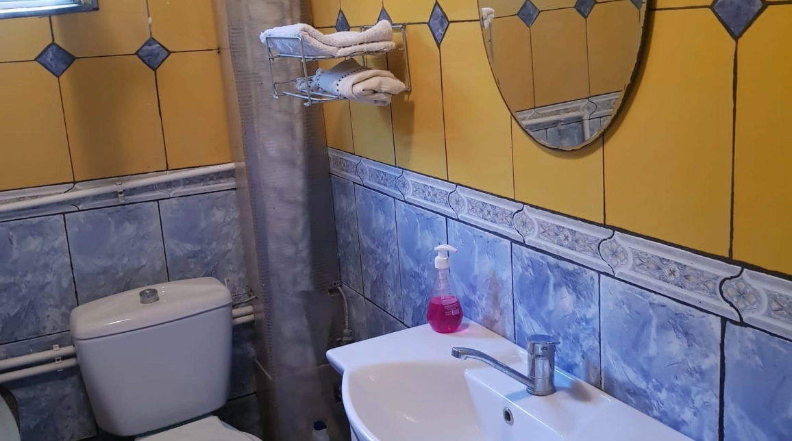 Oferta Casa de vanzare, 6 camere, 106 mp , Barnova,  dupa pensiunea Garofita imagine 2