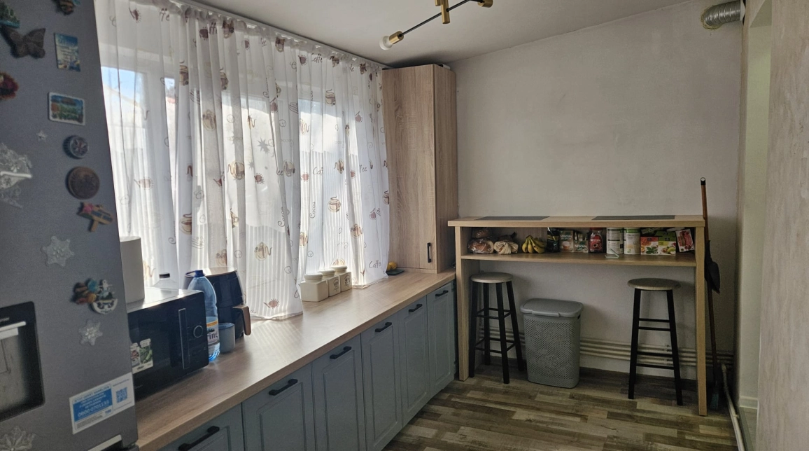 Oferta De vanzare apartament, 2 camere, nedecomandat, 50 mp , Alexandru cel Bun,  Liceul Miron Costin imagine 3
