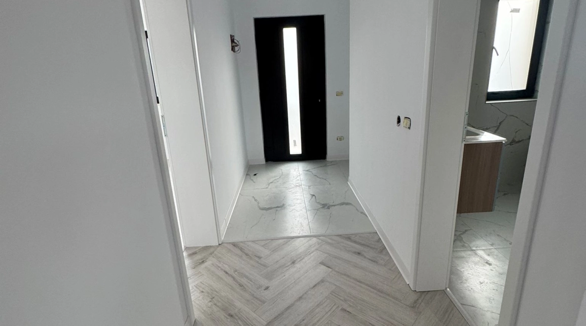 Oferta Miroslava casa 120 mp , 4 camere, de vanzare,  la 1,5m de Primaria  Miroslava imagine 11