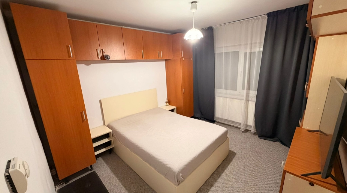 Oferta Dacia apartament 65 mp , 2 camere, decomandat, de vanzare,  Bicaz imagine 1