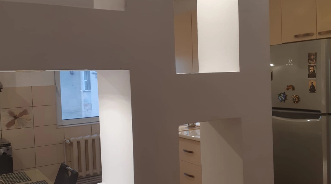 Oferta Gara apartament 80 mp , 3 camere, decomandat, de vanzare,  ARCU, CARREFOUR MARKET imagine 6