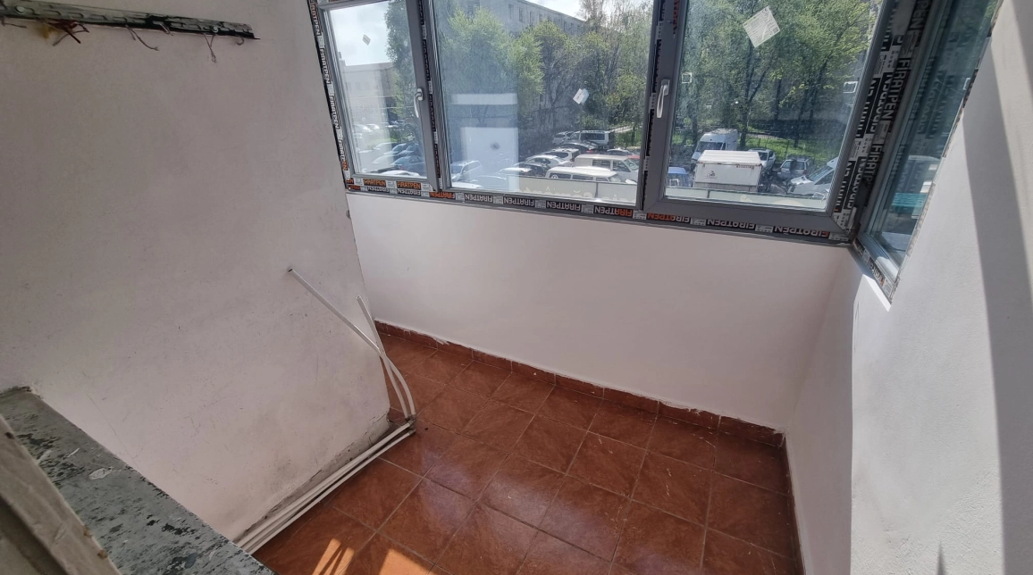 Oferta De vanzare apartament, 2 camere, decomandat, 52 mp , Podu Ros,  Piata Nicolina imagine 3