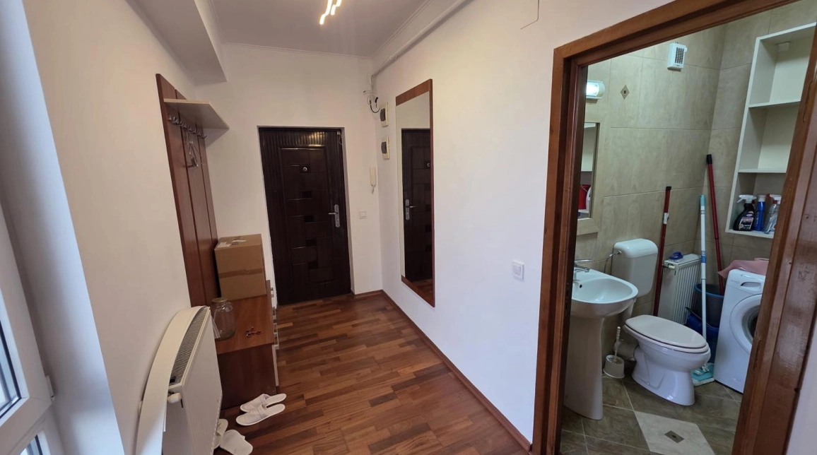 Oferta Apartament, 3 camere, decomandat, 114 mp , Centru, de vanzare,  In spate la Mitropolie imagine 8