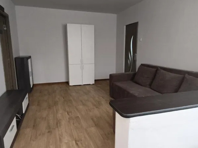 2 camere,  semidecomandat ,  52 mp , de inchiriat apartament in zona Podu Ros,  (ING) 161543