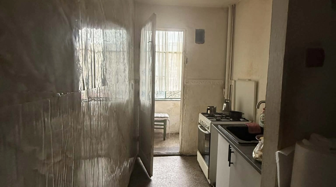 Oferta Apartament de vanzare, 3 camere, semidecomandat, 50 mp , Podu Ros,  Sensul Giratoriu imagine 2