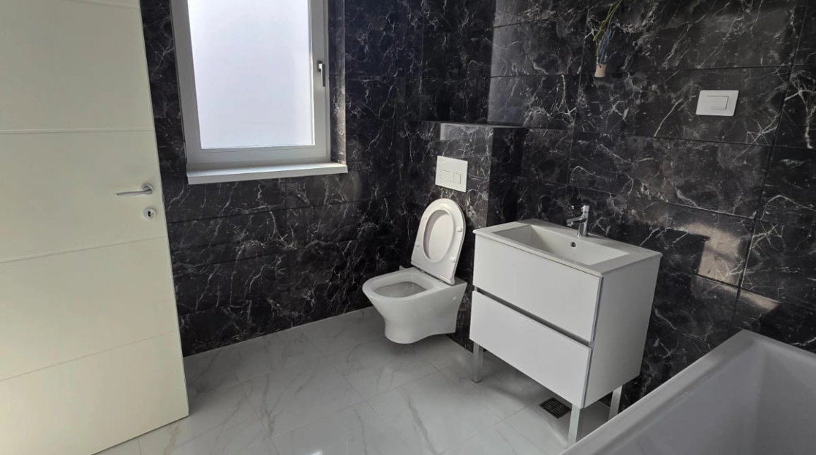 Oferta Apartament nou, 3 camere, decomandat, 88 mp , Nicolina, de vanzare,  Nicolina 2 - Bd Poitiers imagine 12