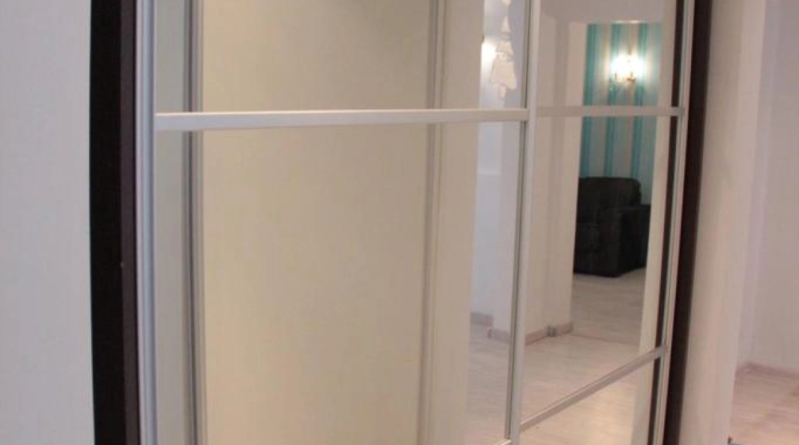 Oferta Central apartament 61 mp , 3 camere, decomandat, de vanzare,  PALAS MALL imagine 4