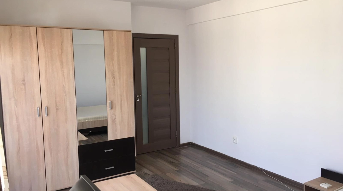 Oferta Apartament de vanzare, o camera, decomandat, 31 mp , Podu Ros,  Granit imagine 1
