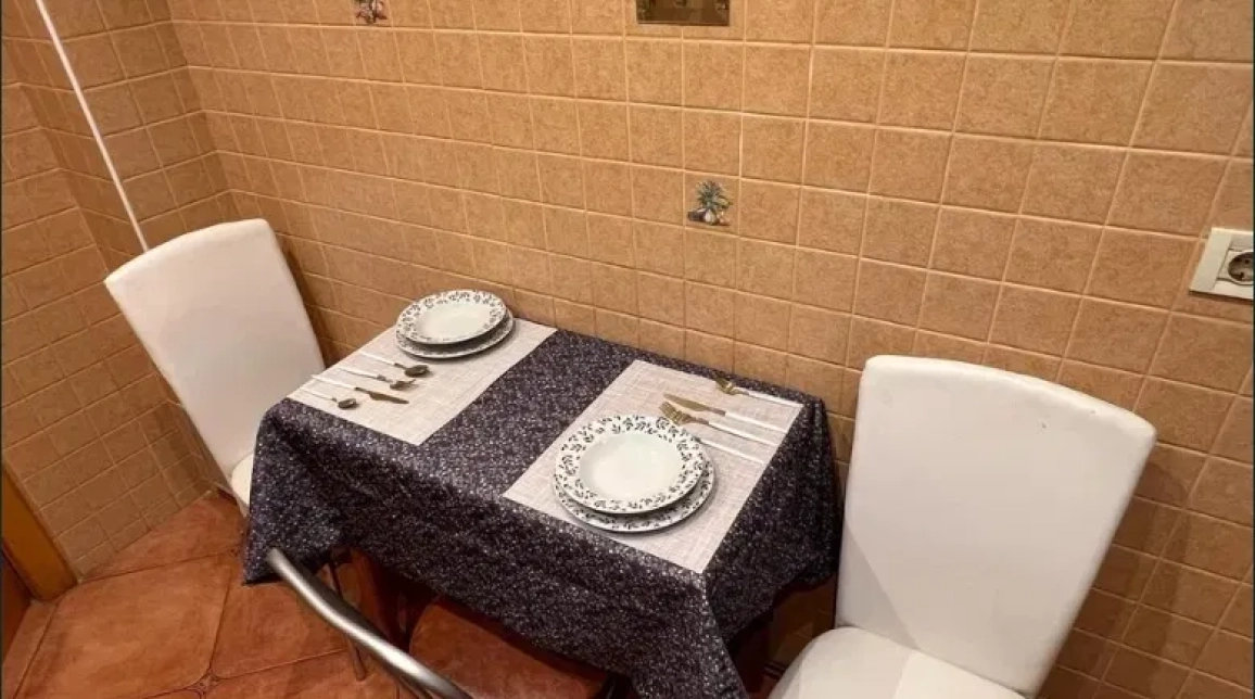 Oferta Apartament, 3 camere, semidecomandat, 65 mp , Podu Ros, de inchiriat,  Facultatea de Fizica  imagine 4