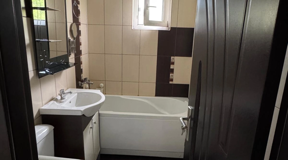 Oferta Apartament nou, 2 camere, decomandat, 52 mp , Tatarasi, de vanzare,  La 1 minut de Scoala 4 imagine 2