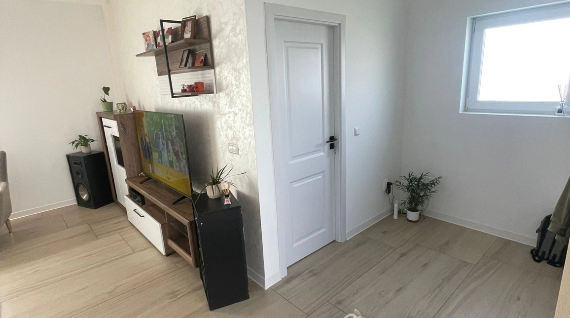 Oferta Casa de vanzare, 4 camere, 120 mp , Miroslava,  dupa Alin automobile imagine 8