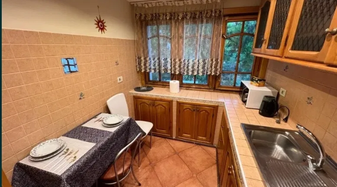 Oferta Apartament, 3 camere, semidecomandat, 65 mp , Podu Ros, de inchiriat,  Facultatea de Fizica  imagine 5