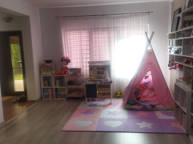 Vila, 5 camere,  150mp, Galata, de vanzare,  (Dupa Belvedere) 160551
