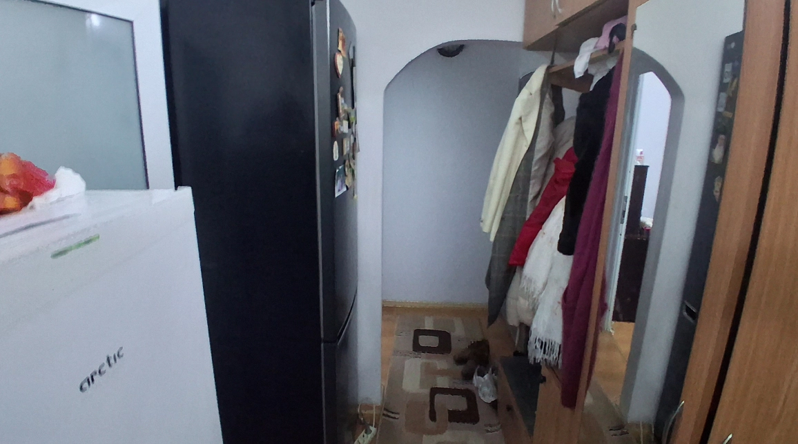 Oferta Pacurari apartament 56 mp , 3 camere, semidecomandat, de vanzare,  ALPHA BANK imagine 8