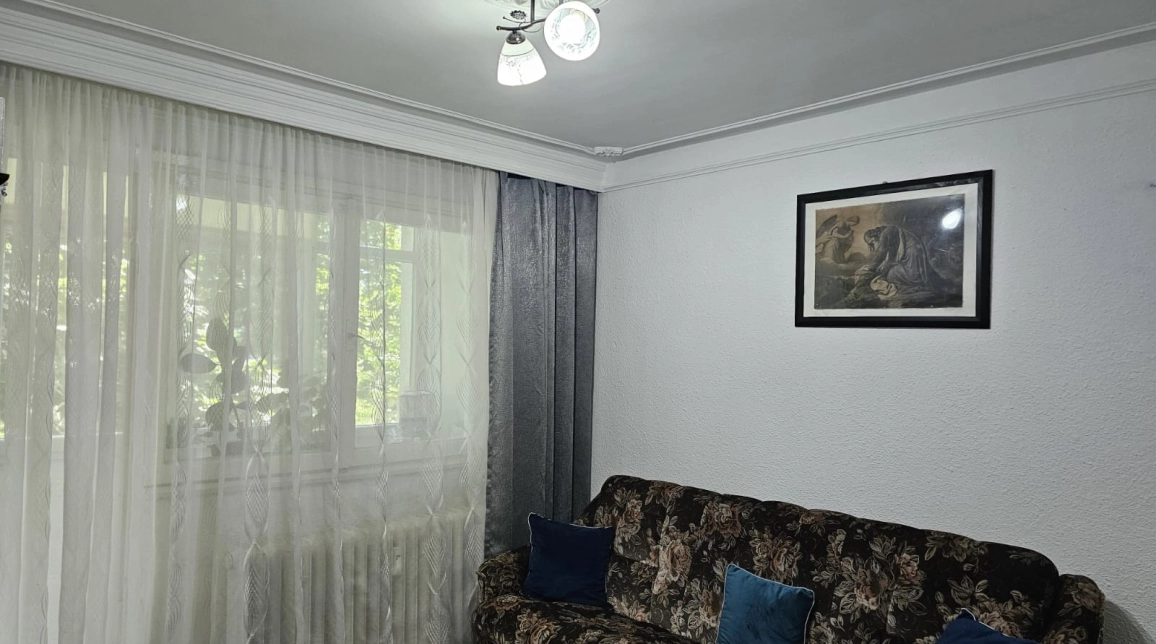 Oferta De vanzare apartament, 3 camere, semidecomandat, 65 mp , Podu Ros,  Salubris imagine 3