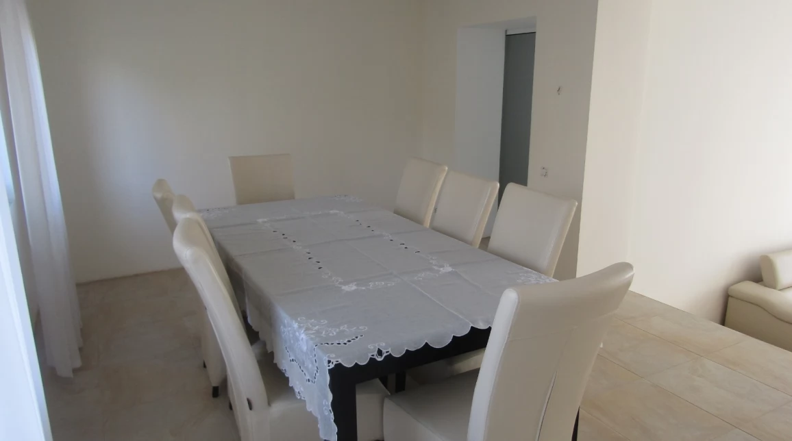 Oferta Casa, 6 camere, 270 mp , Barnova, de vanzare,  Pietrarie imagine 2