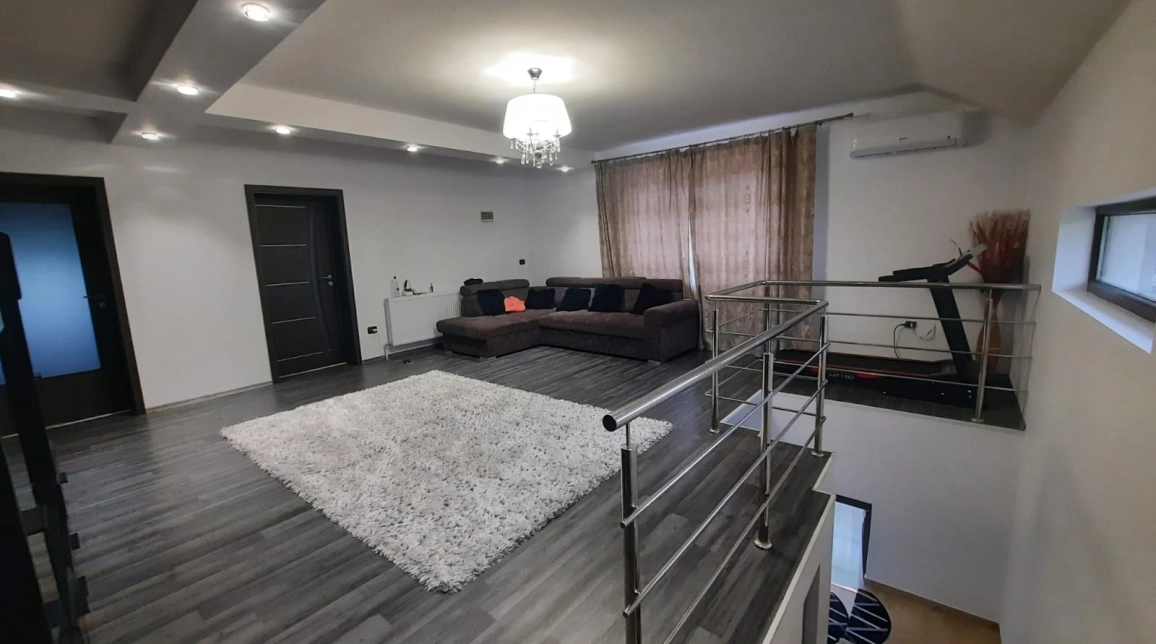 Oferta Miroslava casa 180 mp , 5 camere, de vanzare,  Centru imagine 13
