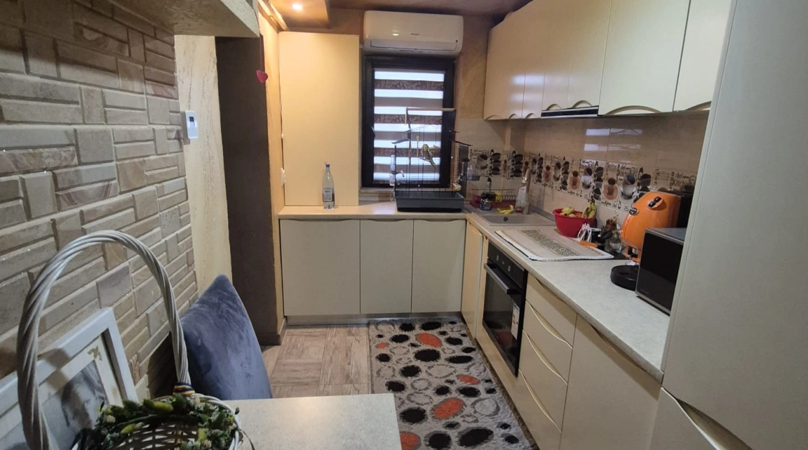 Oferta Apartament de vanzare, 2 camere, semidecomandat, 48 mp , Valea Lupului,  Antibiotice imagine 4