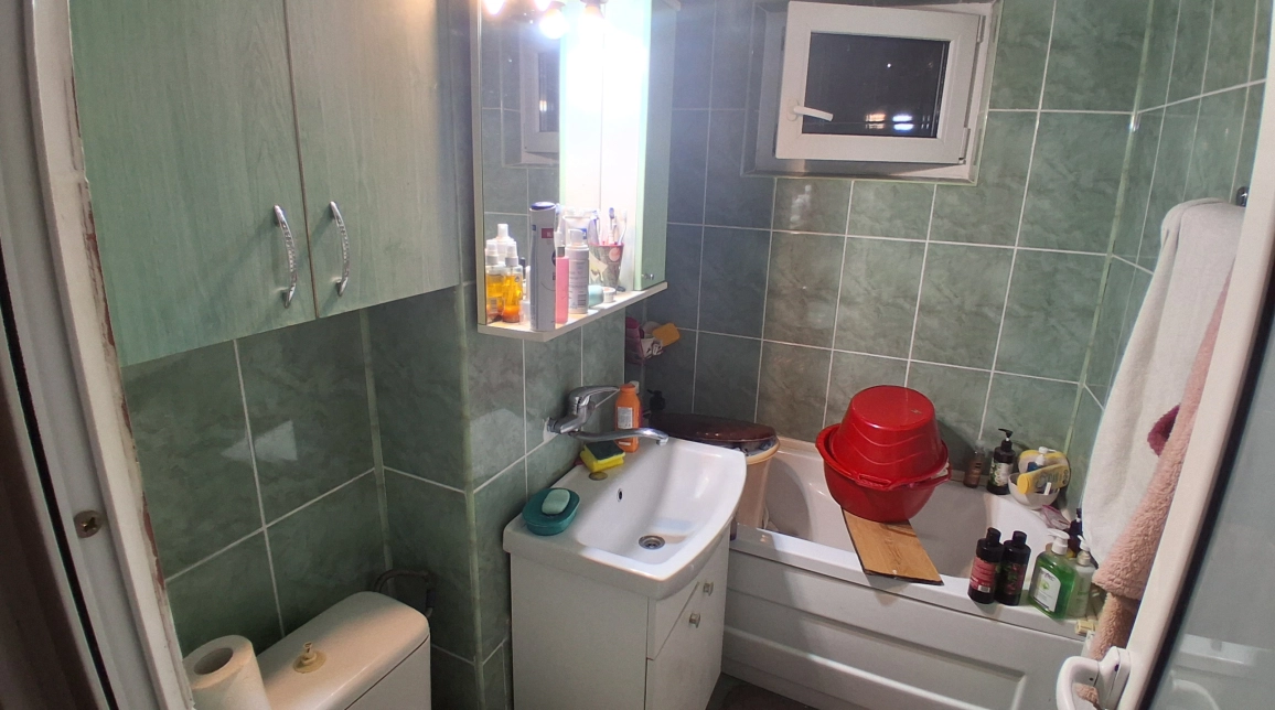 Oferta Pacurari apartament 56 mp , 3 camere, semidecomandat, de vanzare,  ALPHA BANK imagine 6
