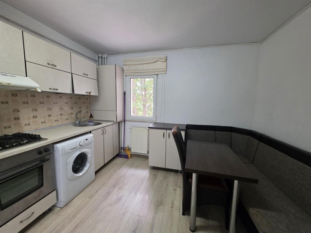 2 camere,  decomandat ,  60 mp , de vanzare apartament in zona Nicolina,  (Biserica Alba Cug) 162948