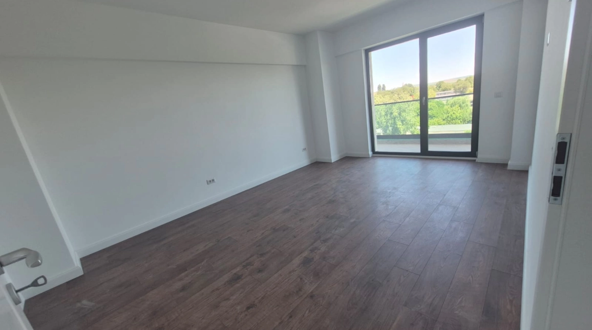 Oferta Apartament nou, o camera, decomandat, 42 mp , Tatarasi, de vanzare,  Piata 2 baiati imagine 1