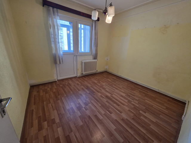 Apartament de vanzare, 2 camere,  decomandat ,  40 mp , Mircea cel Batran,   161690