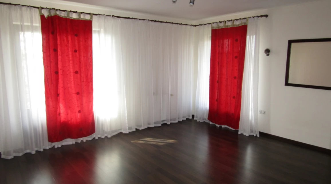 Oferta Casa, 6 camere, 270 mp , Barnova, de vanzare,  Pietrarie imagine 6