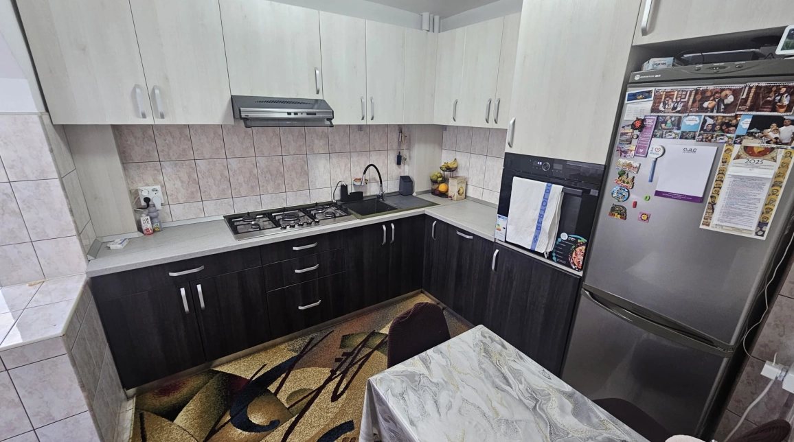 Oferta Apartament de vanzare, 3 camere, decomandat, 80 mp , Nicolina,  B.dul Poitiers -Continental imagine 4