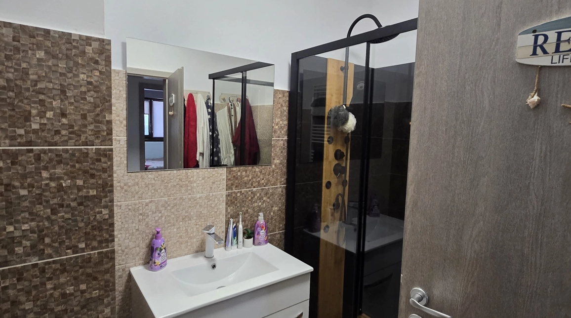 Oferta Apartament nou de vanzare, 2 camere, decomandat, 72 mp , CUG,  Cartier Visoianu imagine 3