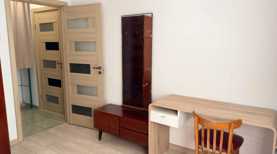 Oferta Apartament de inchiriat, 2 camere, semidecomandat, 44 mp , Tatarasi,  Flora imagine 3