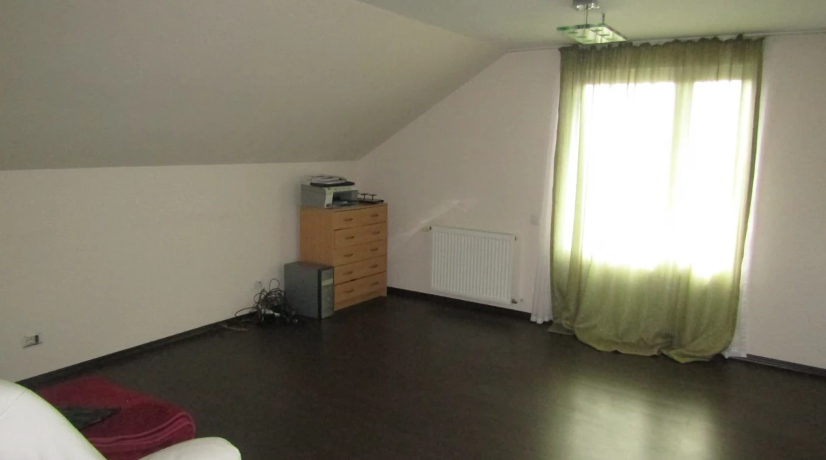 Oferta Casa, 6 camere, 270 mp , Barnova, de vanzare,  Pietrarie imagine 4