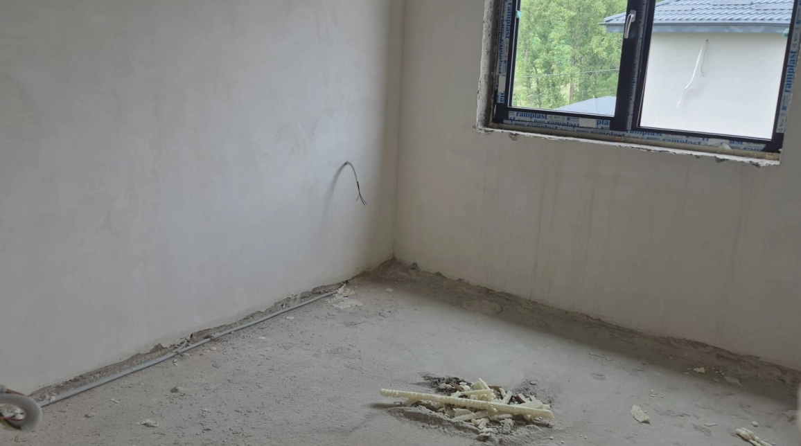 Oferta 4 camere, 200 mp , de vanzare casa in zona Valea Adanca,   5 Drumuri - Iezareni imagine 7