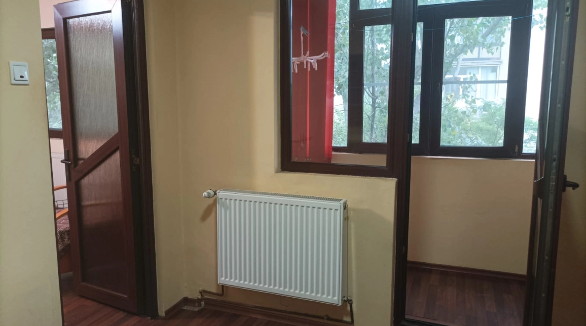 Oferta Apartament, 2 camere, decomandat, 46 mp , Alexandru cel Bun, de inchiriat,  Restaurant Rita imagine 5