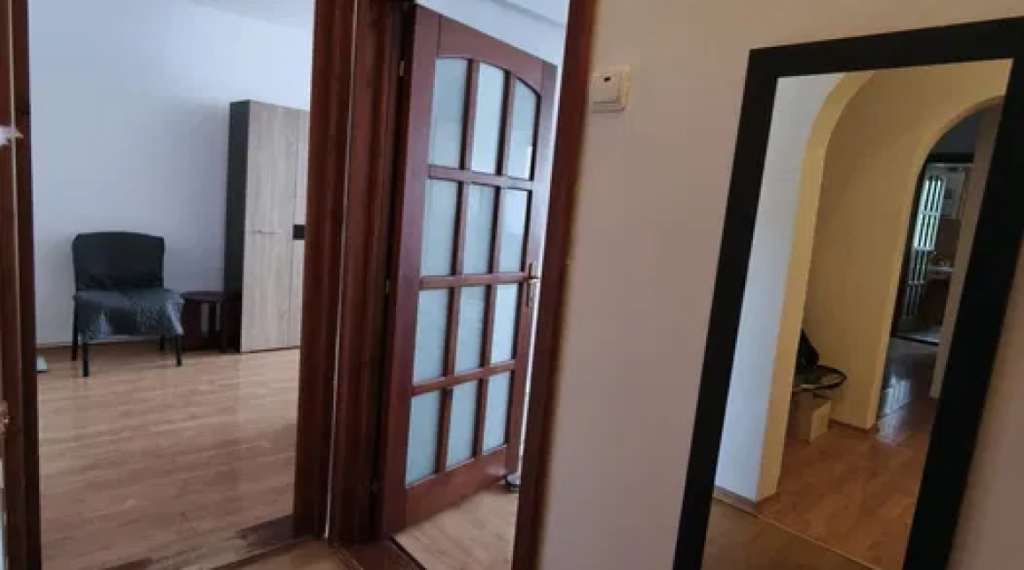 Oferta 3 camere, decomandat, 76 mp , de vanzare apartament in zona Nicolina,  Lidl Poitiers  imagine 5