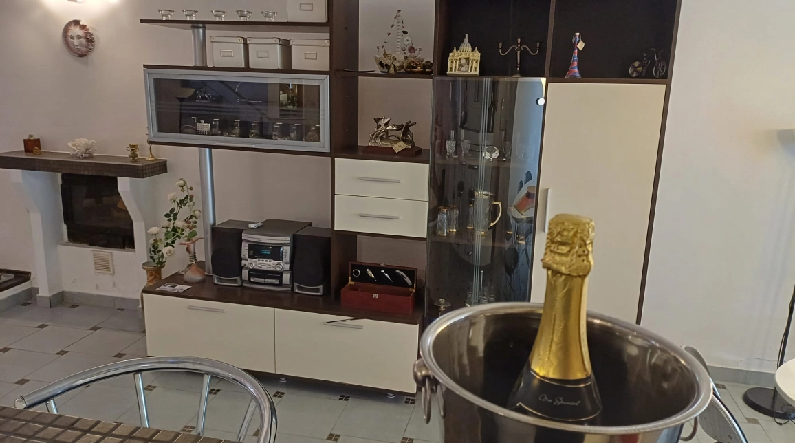 Oferta Casa de vanzare, 4 camere, 299 mp , Breazu,  Rediu  imagine 13