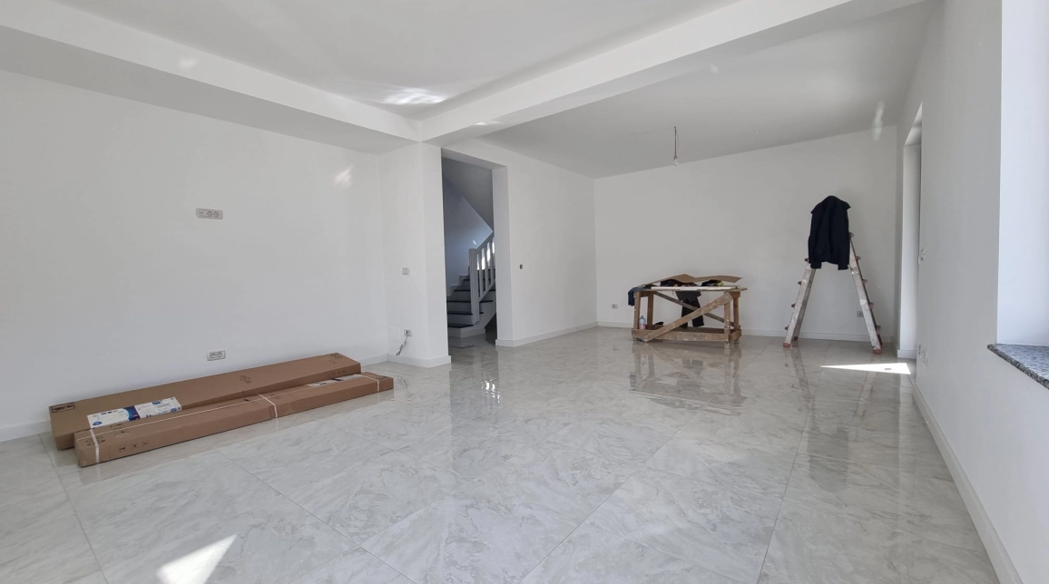 Oferta Bucium casa 120 mp , 4 camere, de vanzare,  Primaria Barnova imagine 2