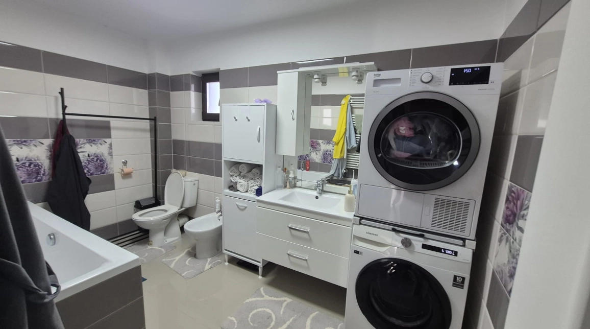 Oferta De vanzare casa, 4 camere, 110 mp , Miroslava,  Transanapet imagine 16